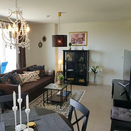 First Line Cozy With Sea View Apartment